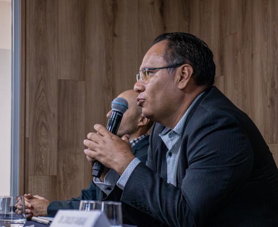 La instalación de microrredes y sistemas híbridos