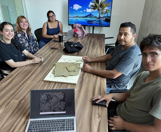 Equipo del CUT avanza a la fase nacional de la Expo Emprendedora ANFECA 2026 con proyecto de impacto social